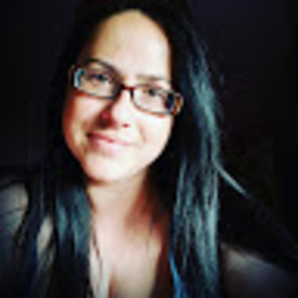 Meet your Posher, Renee - Picture 1 of 1